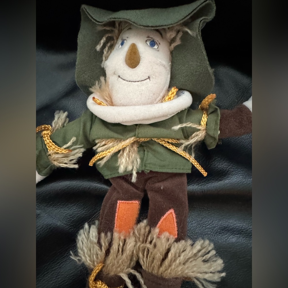 Vintage 1998 Warner Brothers Wizard of Oz Scarecrow Plush/Beanbag